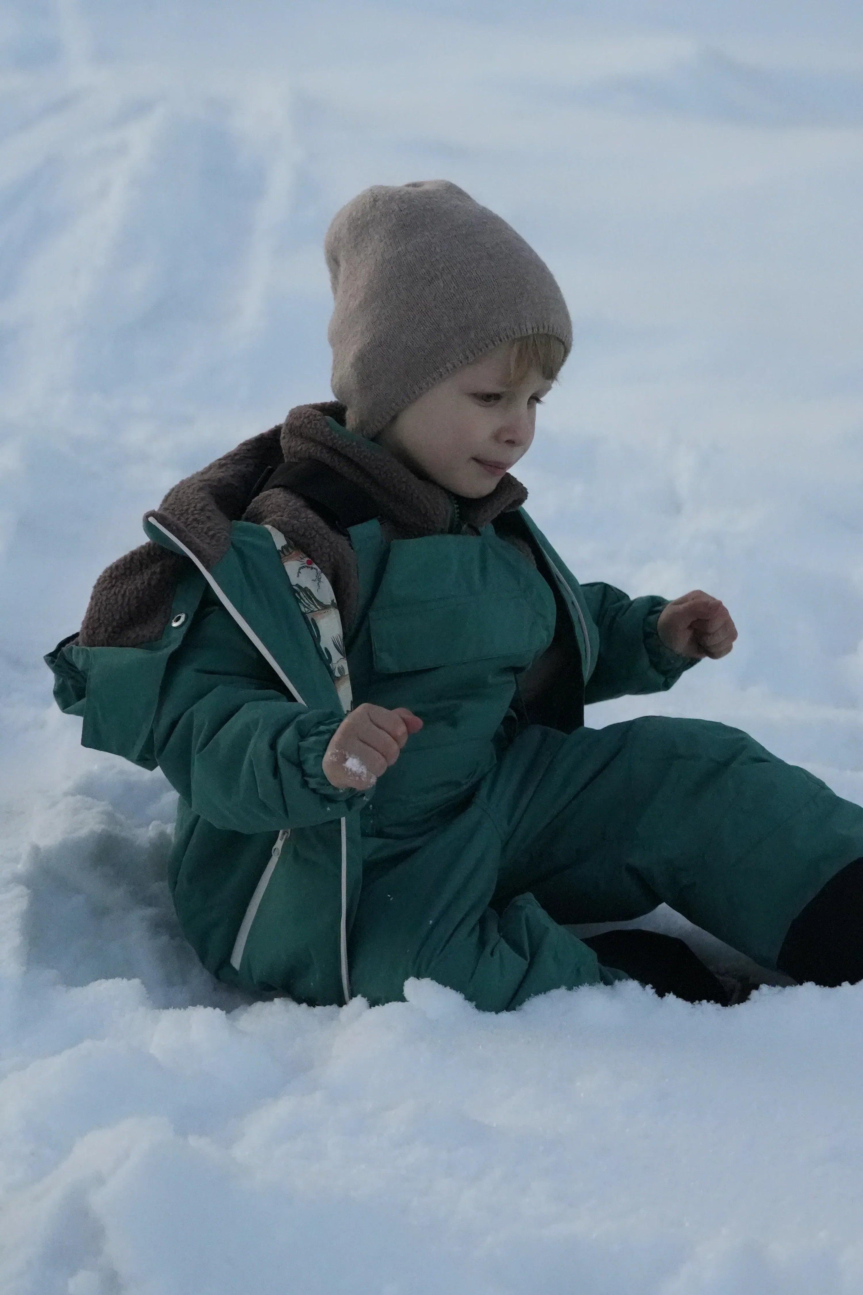 Cold, cold, cold? Here’s how to prepare your kids perfectly for winter days!